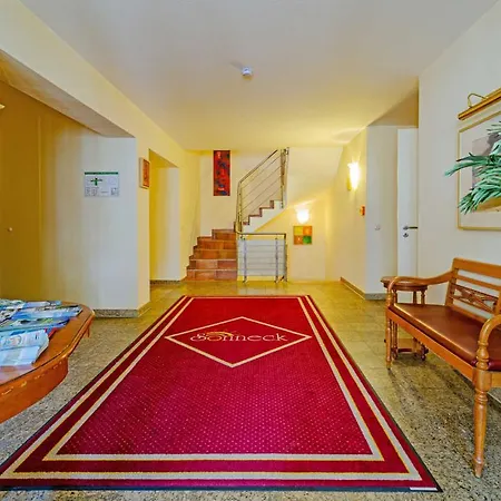 Ferienwohnung Mit Balkon Und Stran アパート